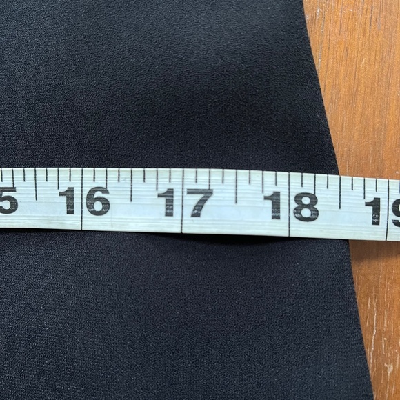 Gianni Bini HOLIDAY Dress Womens Size XS Black COCKTAIL Dress Gold Accent Flowy - Picture 9 of 10